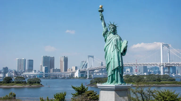 statue in japan