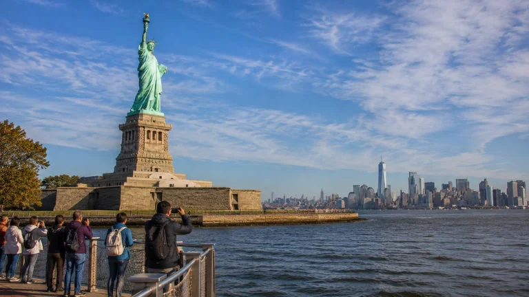 things to do liberty island